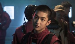 屈楚萧和万籽麟最新爆料,揭秘娱乐圈背后的真相